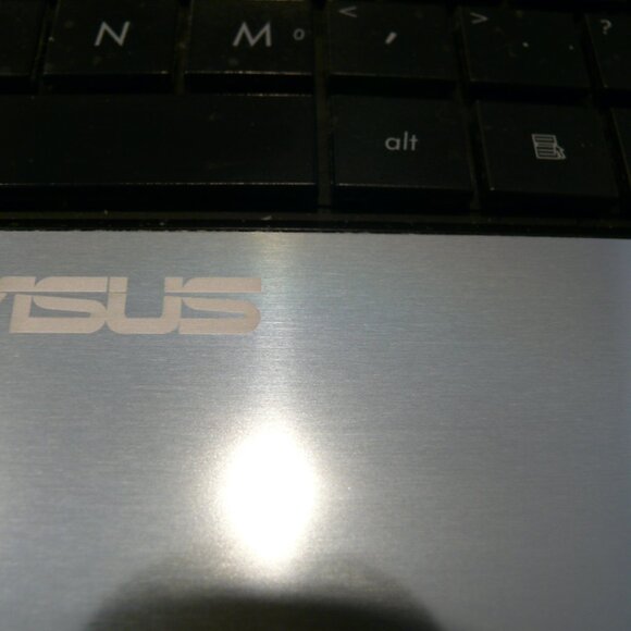 Bang Olufsen Asus Laptop - Picture 6 of 15